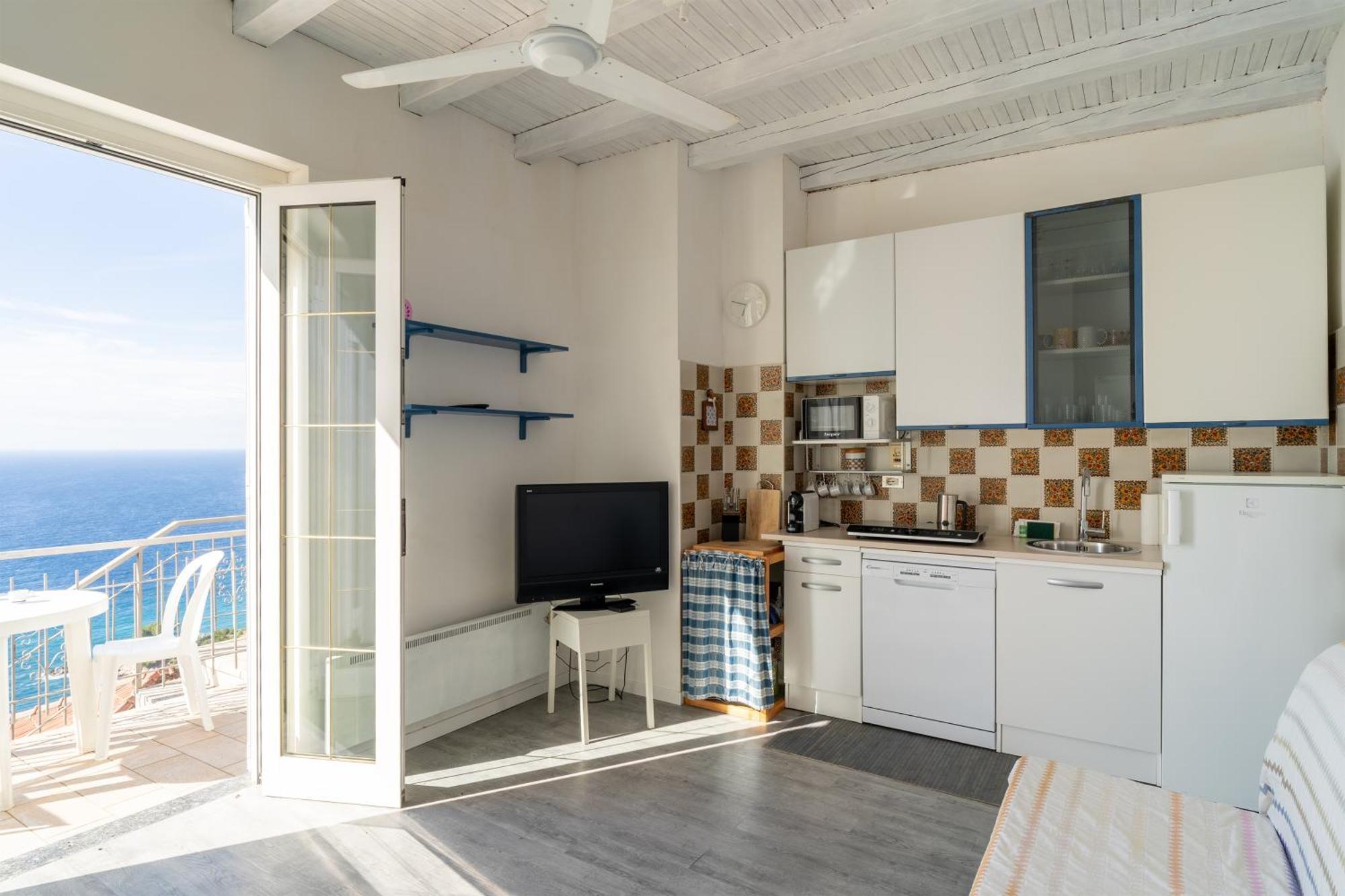 Apartamento Casa Grimaldi - Terrace & Sea View Ventimiglia Exterior foto